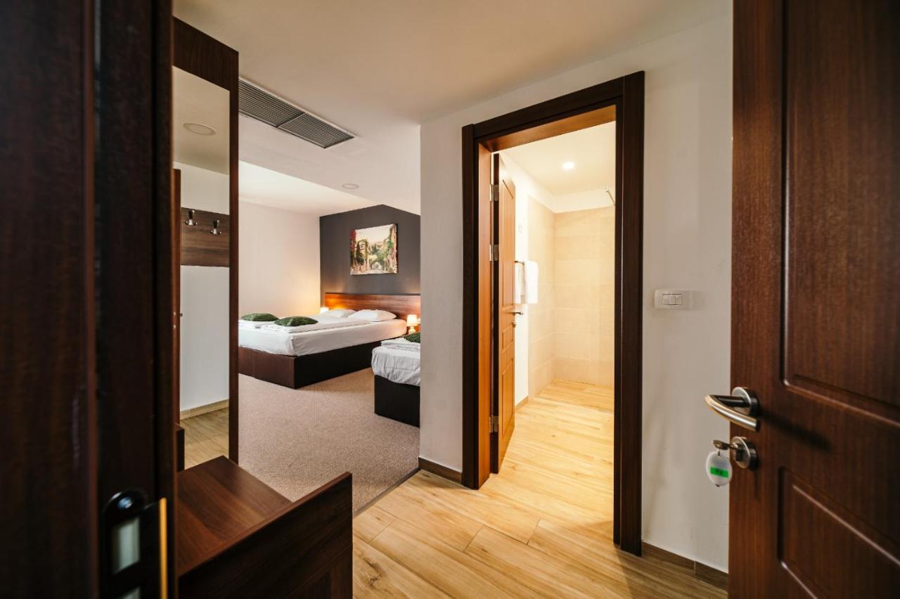 Hotel Rk Ghimbav